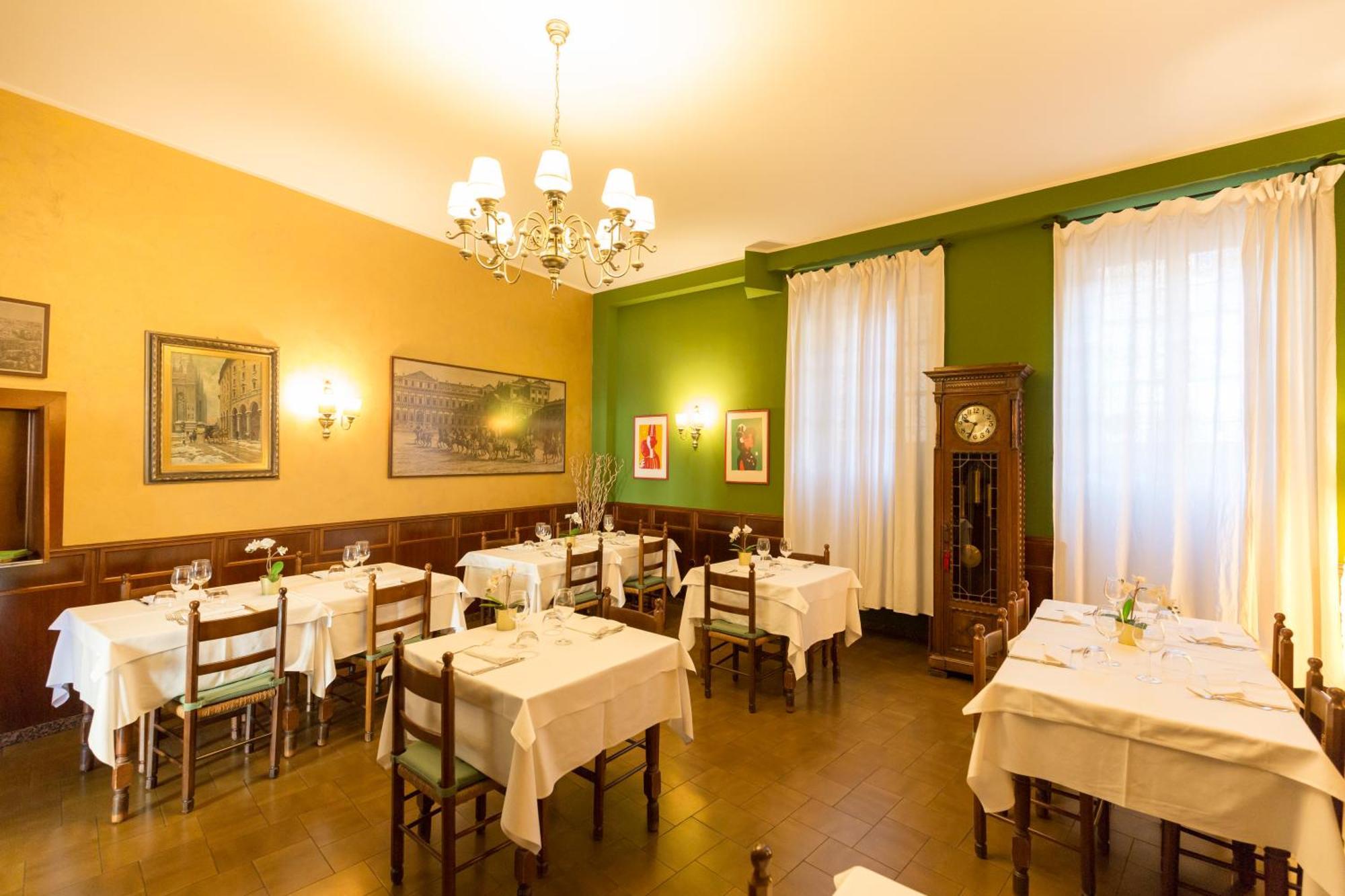 Hotel Antica Trattoria Dell'Uva Monza Exterior foto