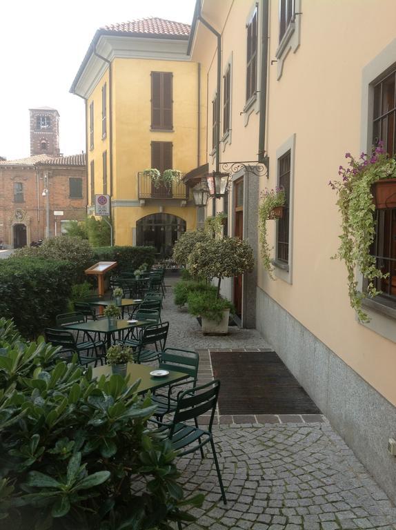 Hotel Antica Trattoria Dell'Uva Monza Exterior foto