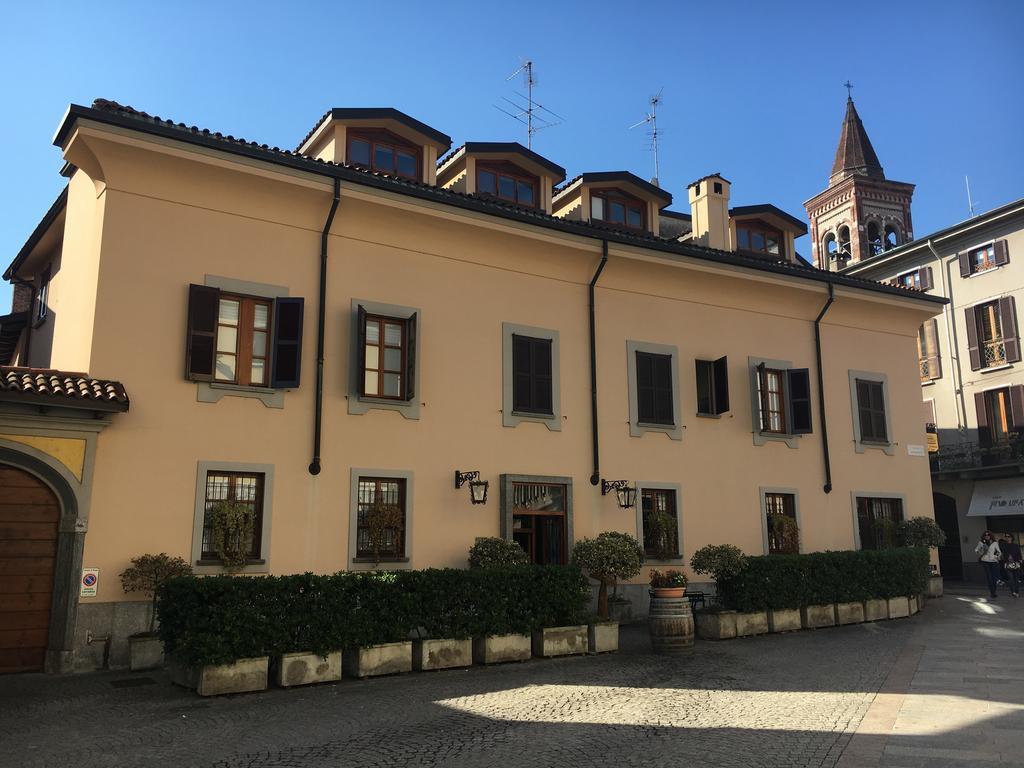 Hotel Antica Trattoria Dell'Uva Monza Exterior foto