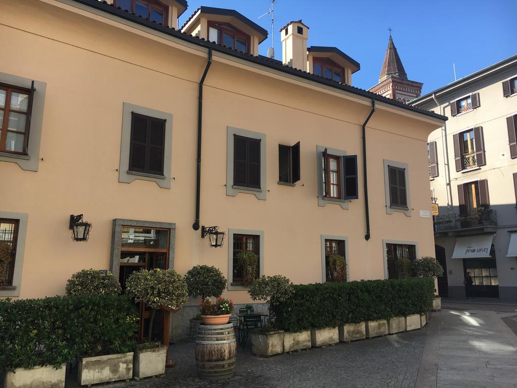 Hotel Antica Trattoria Dell'Uva Monza Exterior foto